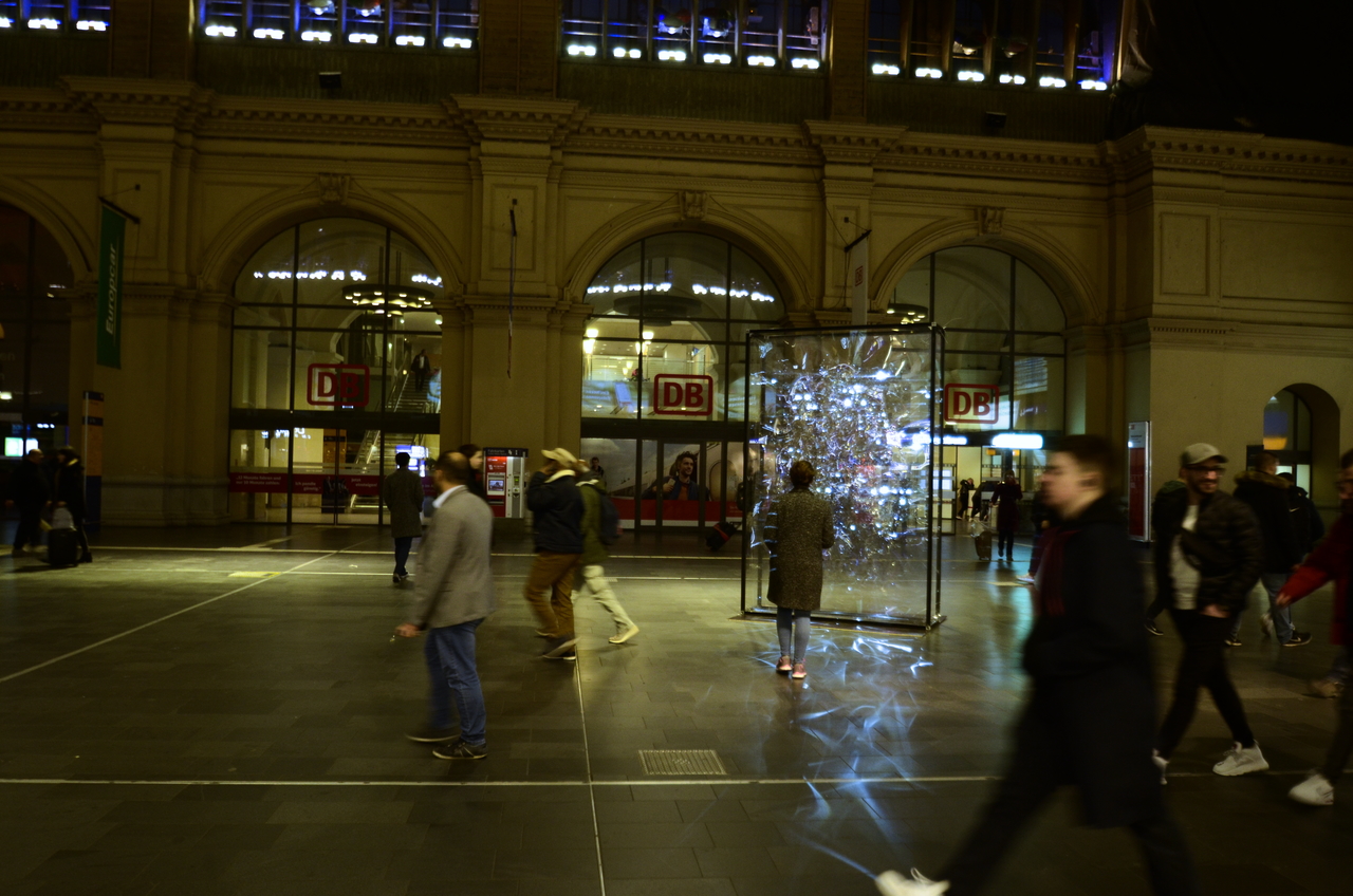 - image of installation 'das fenster' -