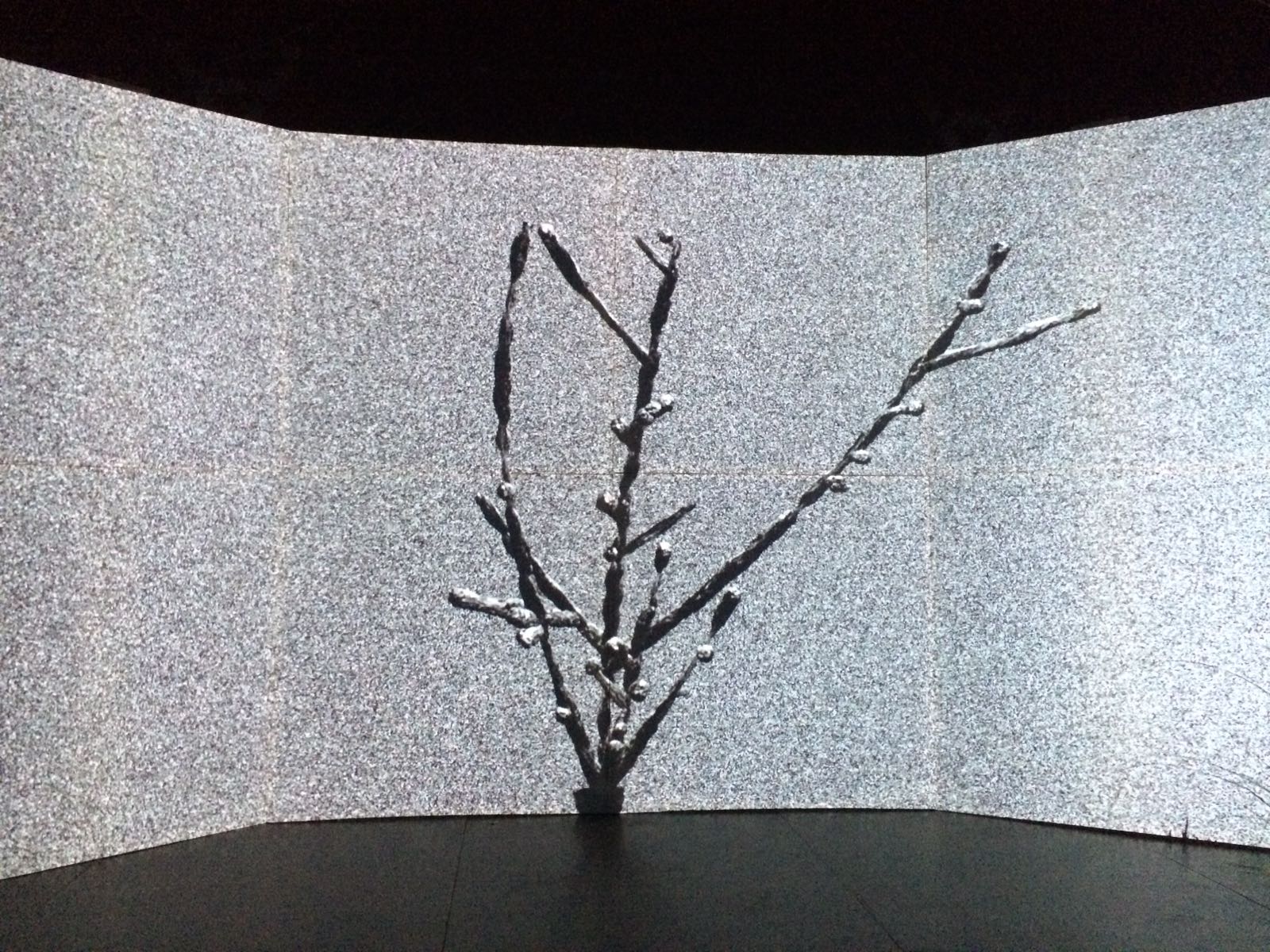 - image of installation 'ursprung' -